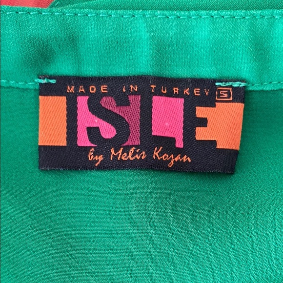 🎉SALE🎉Pink Graphic Blouse with Mandarin Collar - Picture 6 of 9